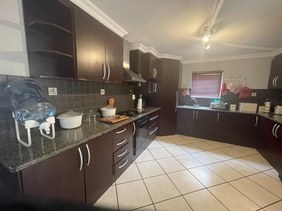 3 Bedroom Property for Sale in Sunnyridge Eastern Cape